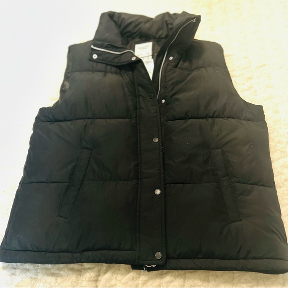 Mens NWT Abercrombie & Fitch Black Puffer Vest Large - Picture 5 of 8